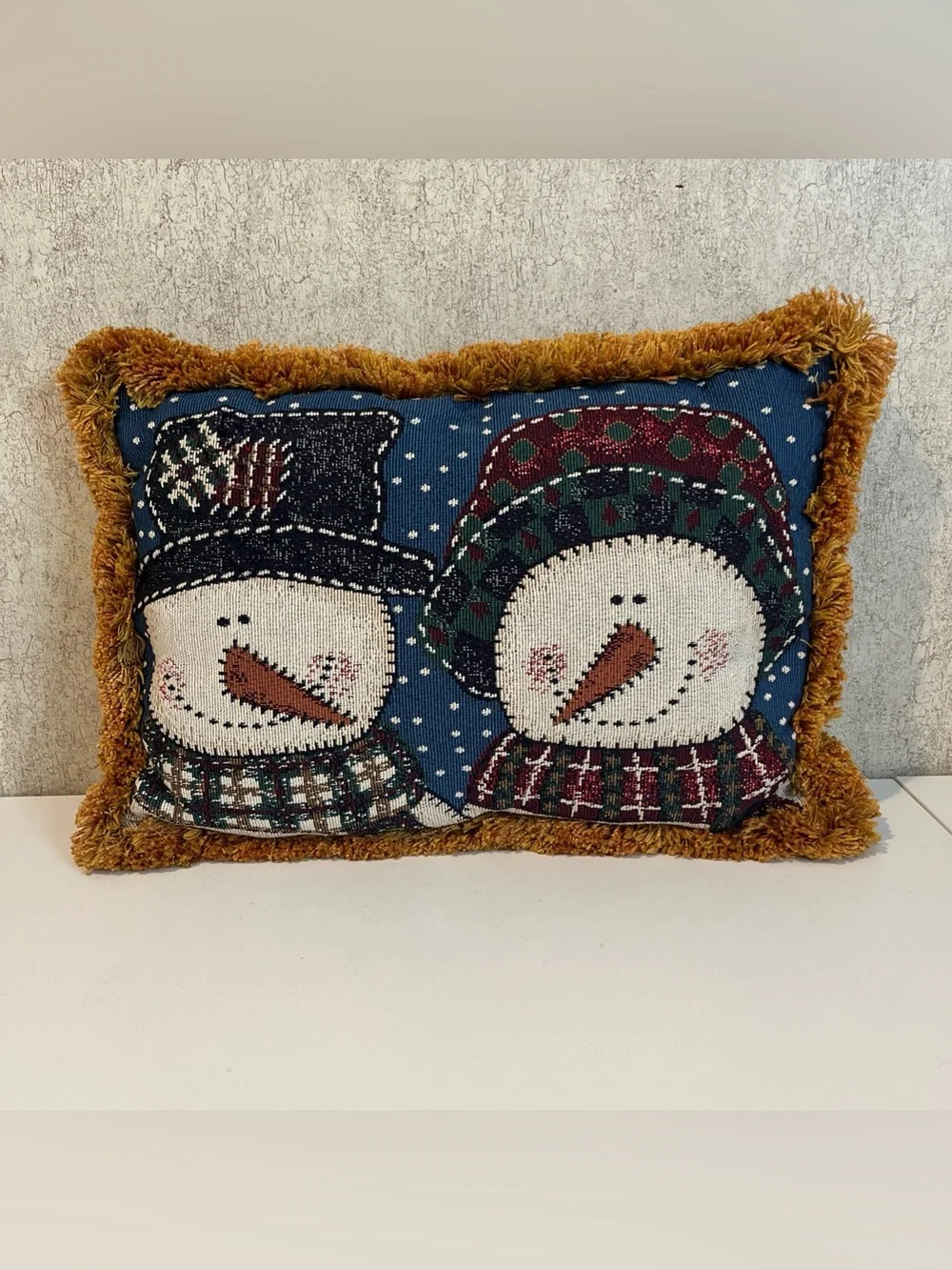 Vintage Tapestry Festive Pillow Snowman Gold Fringe Edging Christmas 17x12 EUC